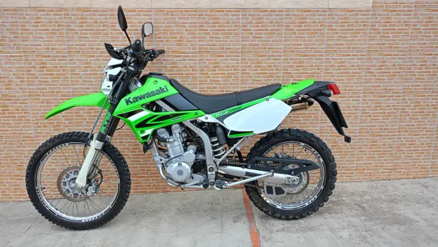 Kawasaki KLX 250 Enduro Matriculada