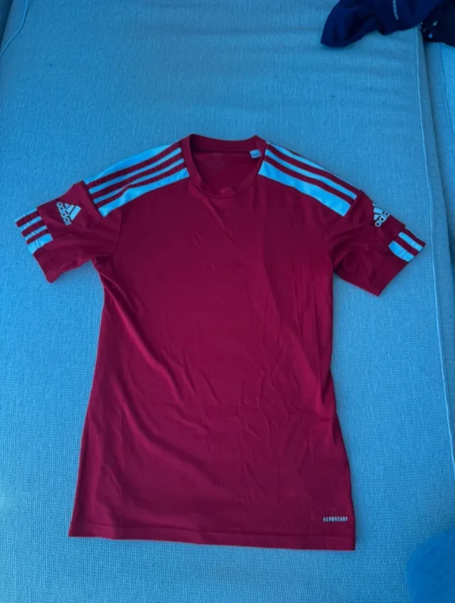 Camiseta Adidas Roja Talla XS