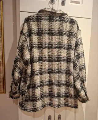 Chaqueta cuadros Zara Beige/Negro Talla M