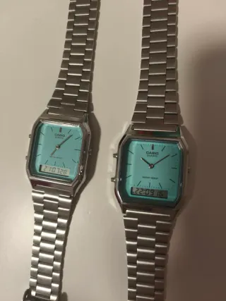 Reloj Casio Plata y Turquesa