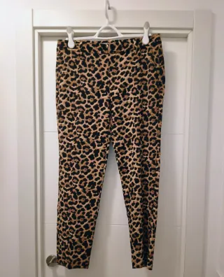 Pantalones estampado leopardo mujer