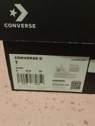 Converse ricami floreali 