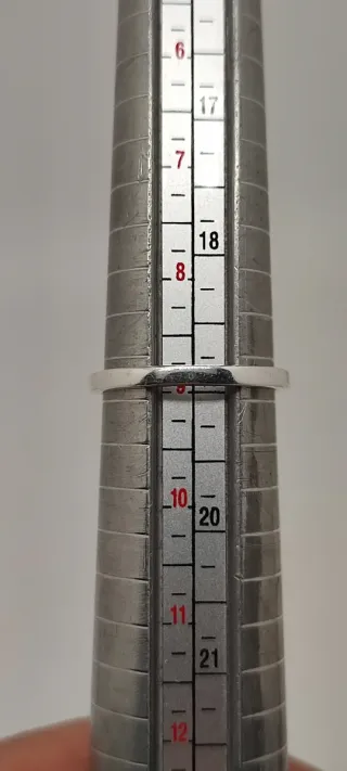 Anillo de Plata y Zafiro. 