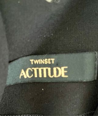 Vestido negro de punto corte recto