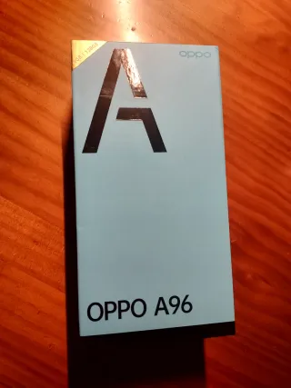 Telefono cellulare Oppo A96 da 128 GB