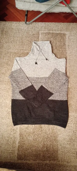 Jersey chico gris y negro