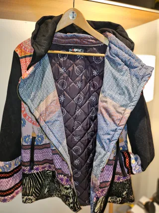 Abrigo mujer estampado multicolor