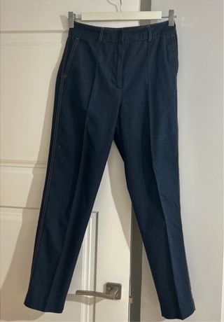 Pantalones Zara con pespuntes
