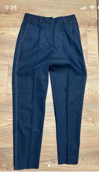 Pantalones Zara con pespuntes
