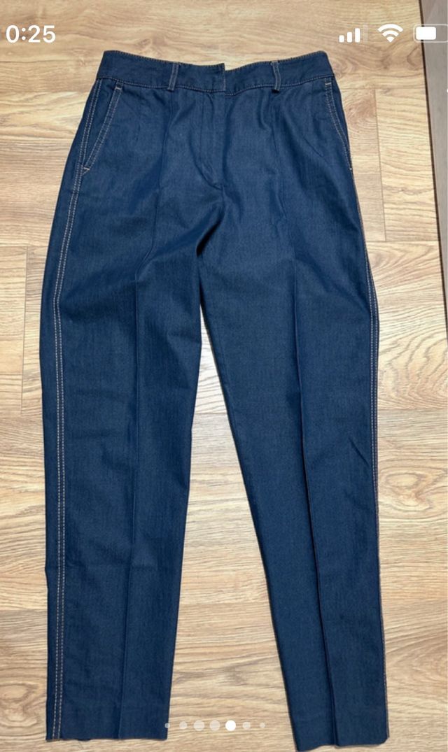 Pantalones Zara con pespuntes