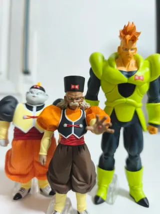 Dragon Ball Z C16, C19 y Dr. Gero Figuras Hg