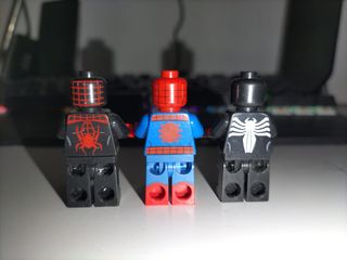Minifiguras LEGO Spider-Man, Miles y Venom Marvel