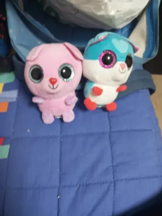 2 piccoli giocattoli di peluche Doki-Doki