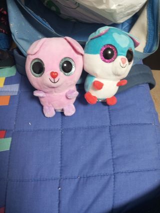 2 piccoli giocattoli di peluche Doki-Doki