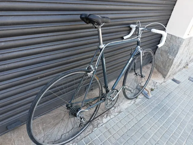 Bicicleta BH de carretera