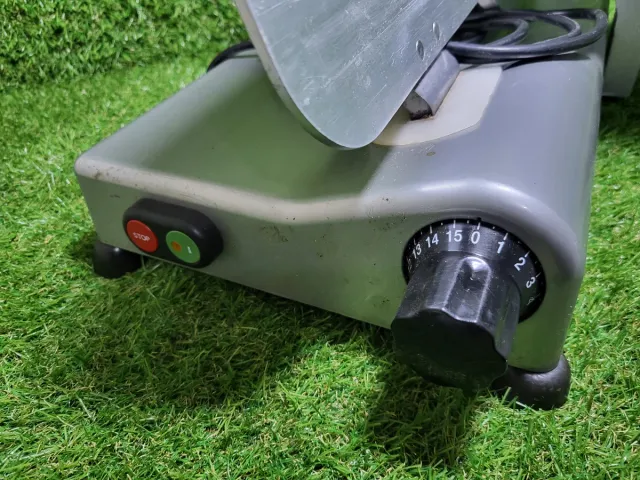 Cortafiambres Eléctrico