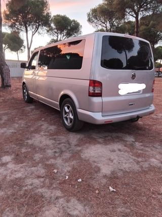Volkswagen Caravelle 2009