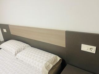 Cabecero + 2 mesitas de noche