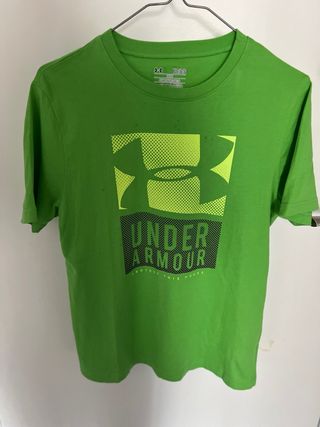 Camiseta Under Armour. 