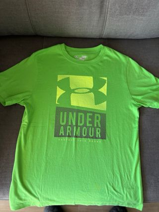 Camiseta Under Armour. 