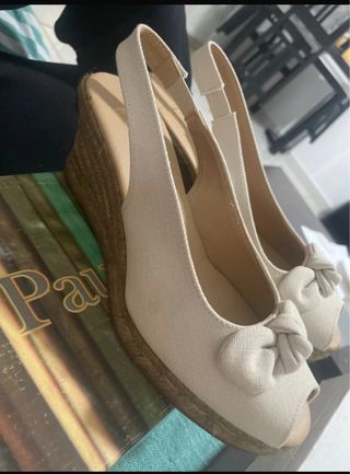Alpargatas Beige con Lazo