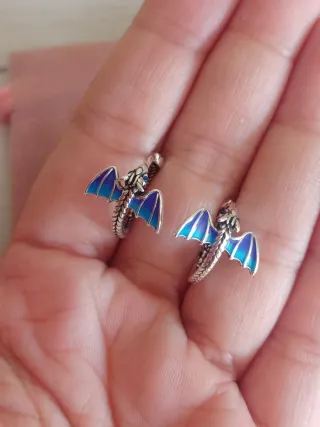 Pendientes aro dragón plata y azul