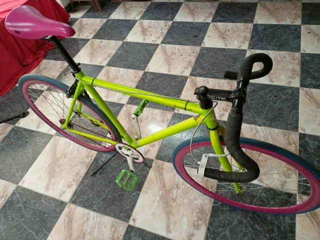 Bicicleta Fixie Verde y Rosa