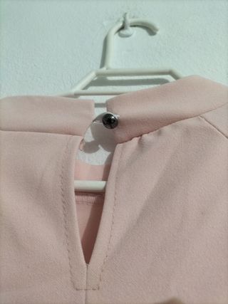 Jersey rosa con volantes