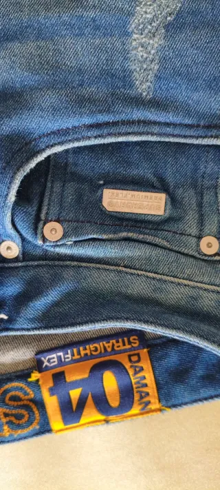 Vaqueros Superdry W36 L32