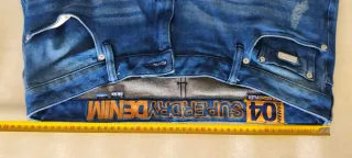 Vaqueros Superdry W36 L32