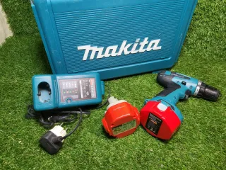 Taladro Makita 6281DWAE con maletín