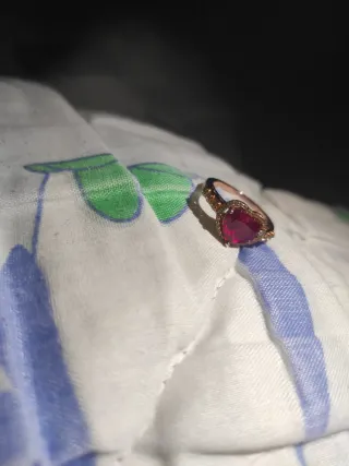 Anillo Corazón Rojo Baño Oro rosa