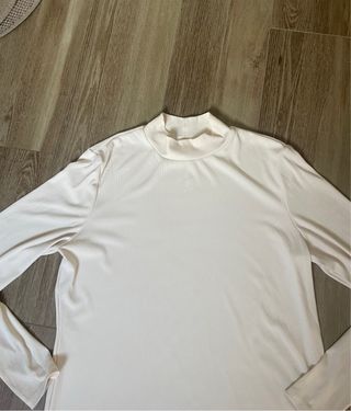 Jersey H&M cuello alto crema Talla XL