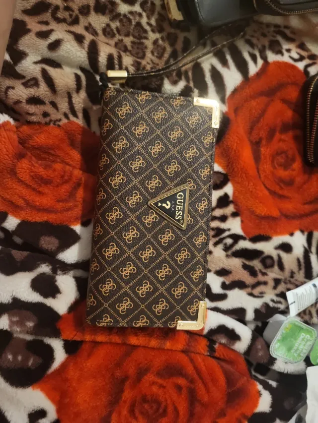 Monedero Guess Marrón y Dorado