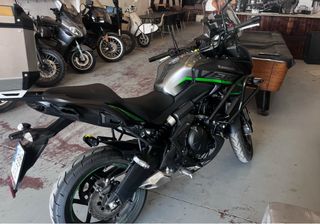 Kawasaki Versys 650 ABS Negra año 2020.
