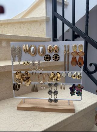 Set de pendientes variados