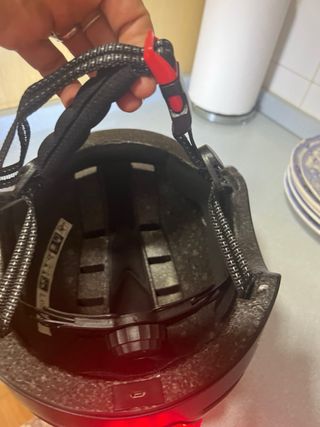 Casco Negro Patín Eléctrico con Luces