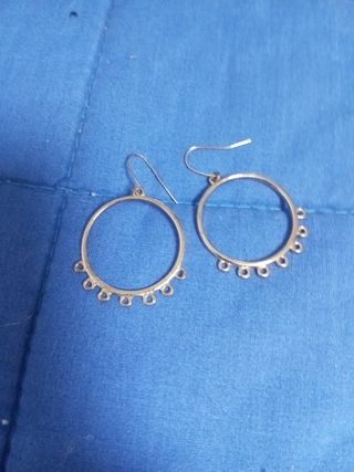 Pendientes aro dorados con colgantes