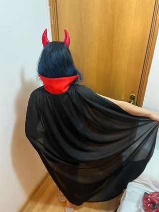 Capa de Diablo Negra y Roja con Vendas (2 de cada)