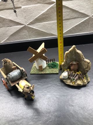 Figuras Belén: Burro, Carro, Molino 5€ cada uno