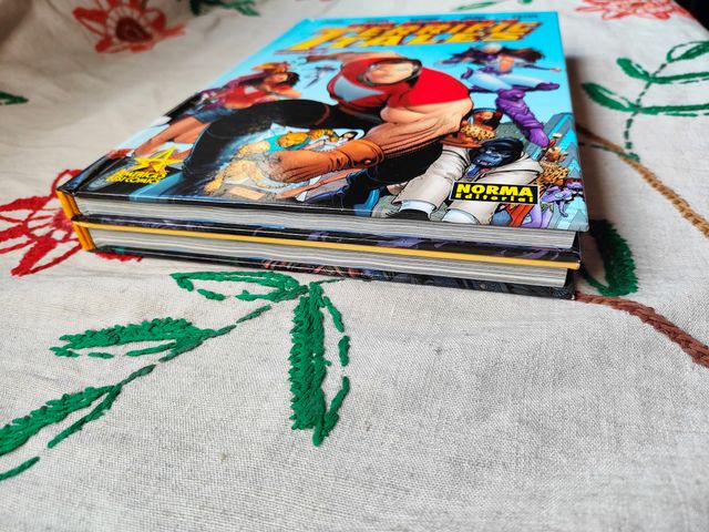 Lote Terrific Tales 1-2 y Tomorrow Stories 1 y 2.