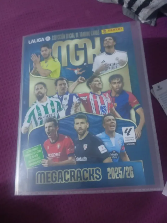 Álbum Megacracks 25/26 + 700 Cromos