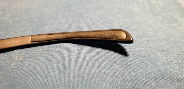 Gafas de sol Prada negras y rojo