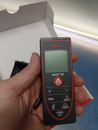 medidor laser Medidor de distancia láser Leica Geosystems DISTO D2 – negro/rojo