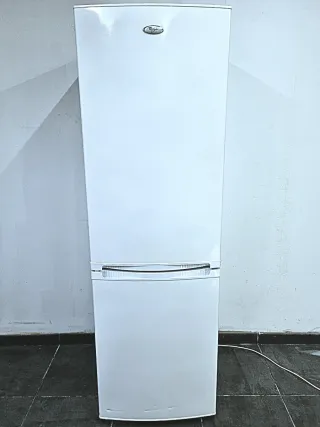 Nevera marca Whirlpool no-frost Aplus