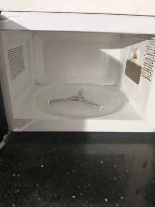 Microondas Orbegozo Blanco