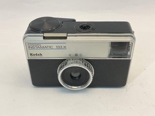 camara compacta 35mm kodak instamatic 133-x