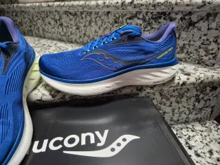 Saucony Ride 18 Talla 45 regalo calcetin técnico