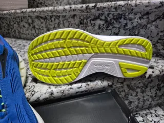 Saucony Ride 18 Talla 43 y 44 Azul