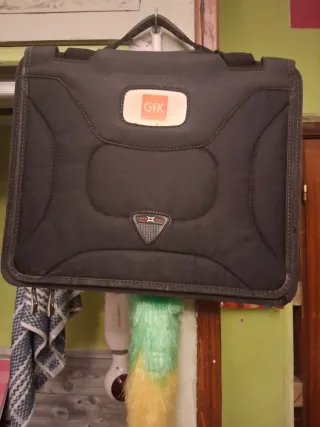 Funda Gfk para portátil pequeño